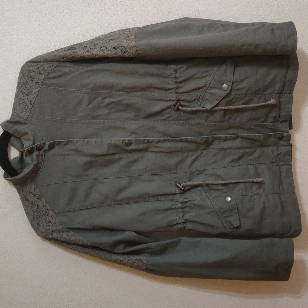 Feminine Utility Jacket M
